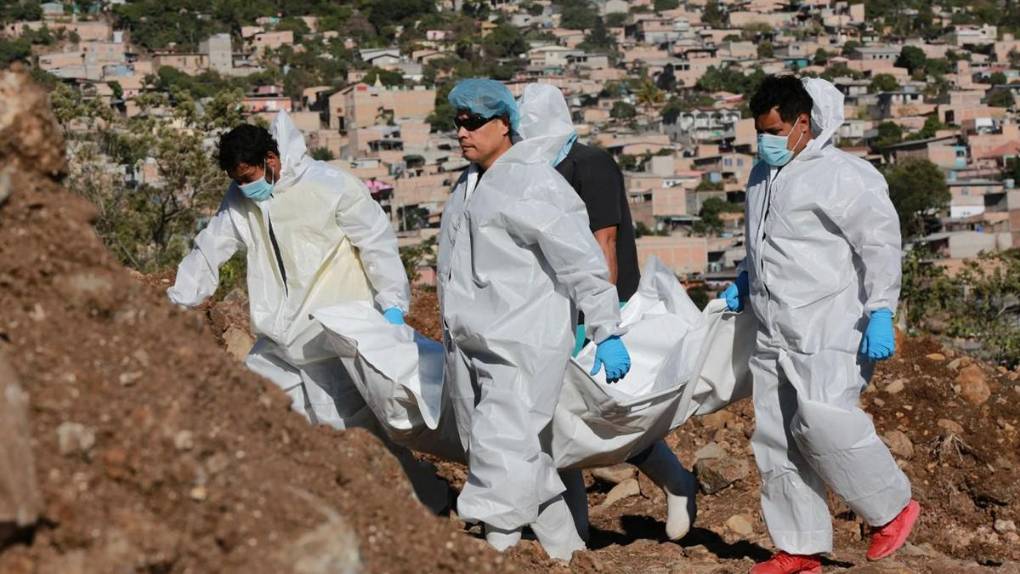 Sin flores ni llanto: el triste último adiós a los cuerpos que no son reclamados en la morgue