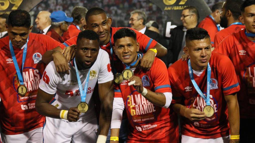 La euforia de Olimpia en la celebración de la copa número 36