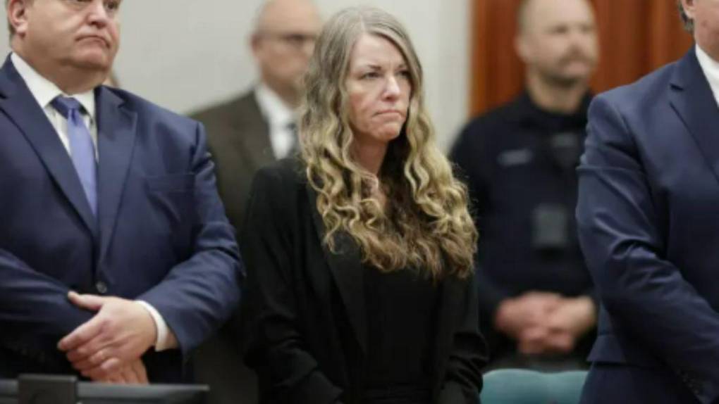 Condenan en EEUU a mujer que mató a sus hijos por considerarlos “zombis”