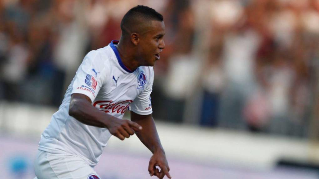 Fichajes: Olimpia y Motagua se pelean por Vega, Victoria contratará un viejo conocido