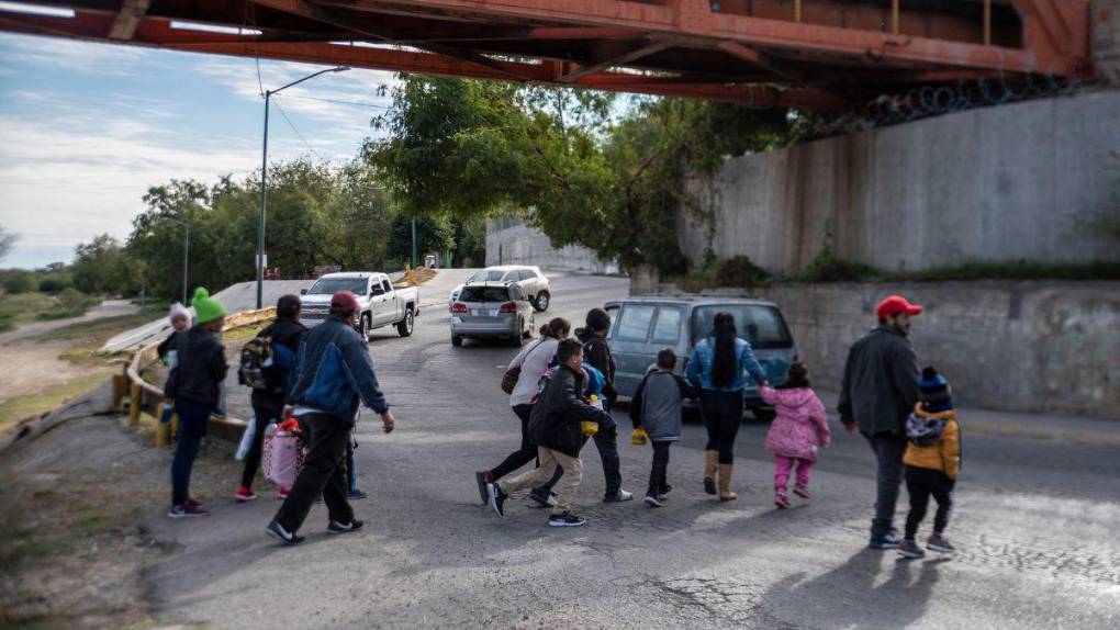 Lo que sabemos sobre el camión con migrantes hacinados encontrado en México; hay 15 hondureños