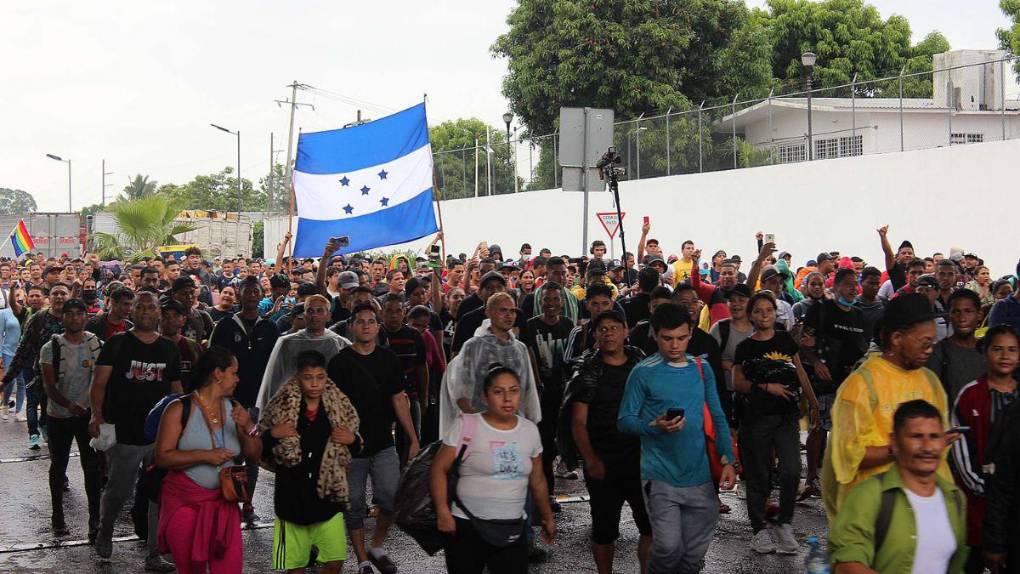 Lo que sabemos sobre el camión con migrantes hacinados encontrado en México; hay 15 hondureños