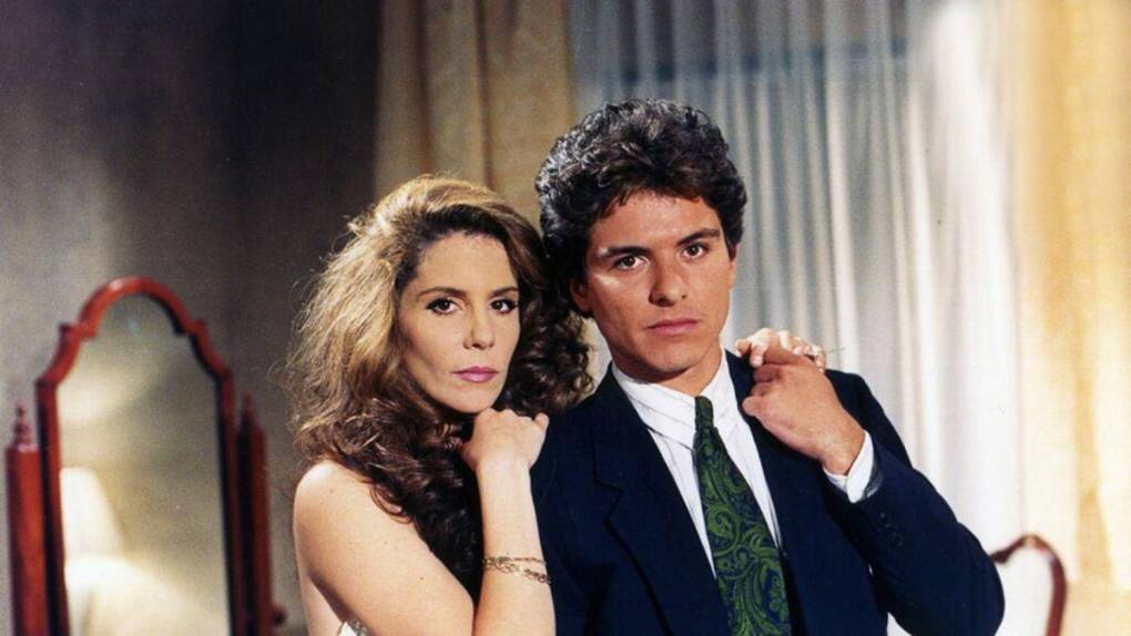 ¿Cuál era el parentesco entre Rebecca Jones y Lupita Jones?