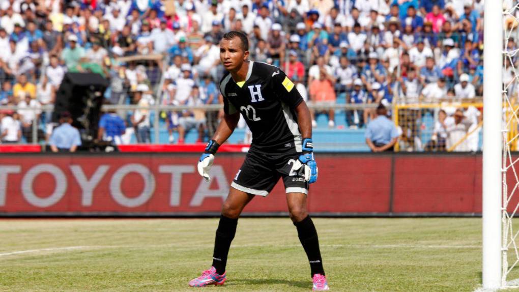 Entre el campo y el fútbol: así es la vida de Donis Escober tras su retiro con Olimpia