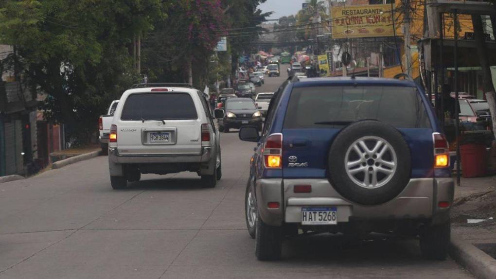 Así avanza la nueva señalización de calles para el cambio de vías en la colonia Kennedy