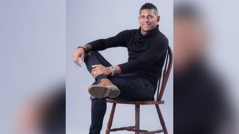 Goleador en el ascenso, padre de familia y streamer: la nueva vida de Carlo Costly