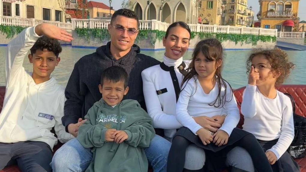 Las lujosas vacaciones familiares de Cristiano Ronaldo en Arabia Saudita