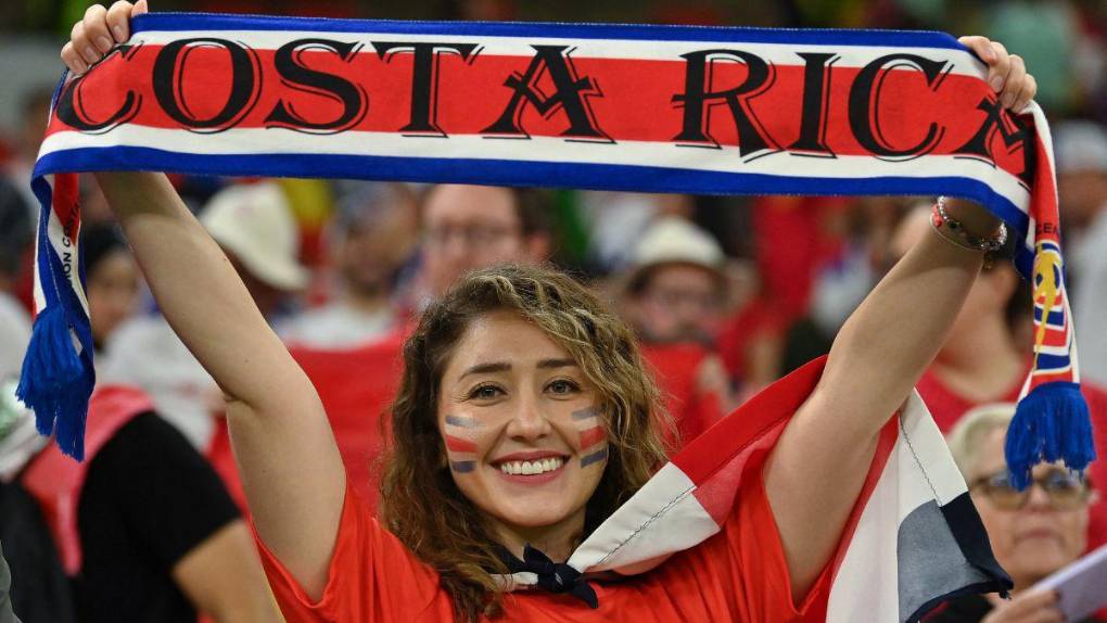 ¡Pura vida! Aficionados de Costa Rica presentes en Qatar para el debut mundialista de La Sele