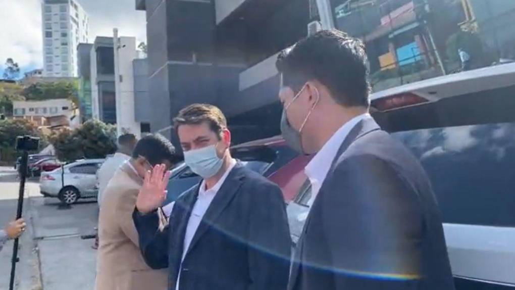 ¿Cuál es caso por el que el inversionista Murray P. Farmer advierte que vendrá por el oro hondureño?