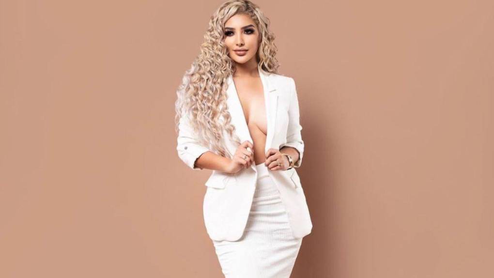 Abogada e influencer, así es Yessi Pérez, la dueña de la leona que causó terror en Veracruz