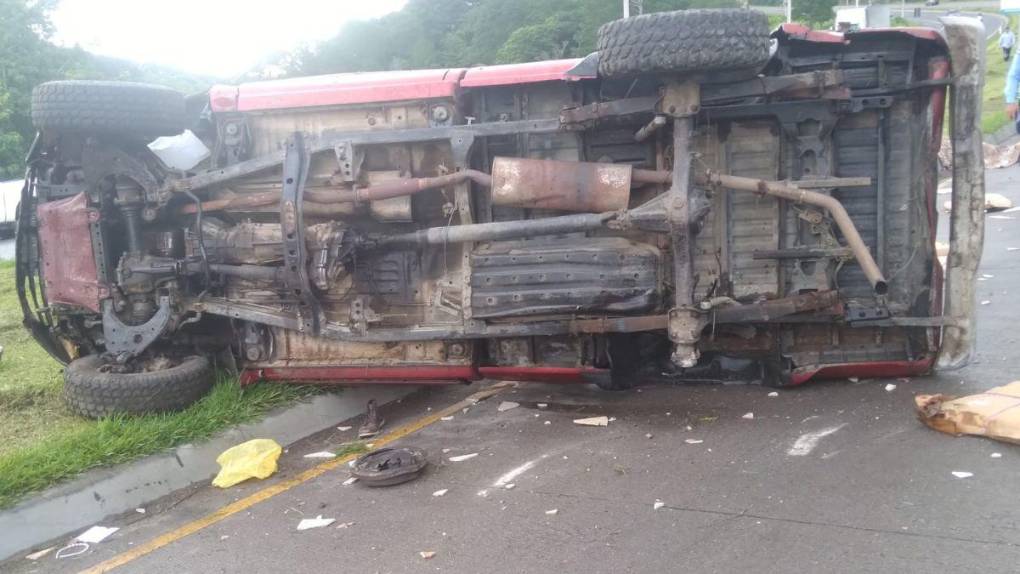 “Nos amábamos mucho”: Hombre llora frente al cuerpo de su esposa fallecida en accidente en la CA-5