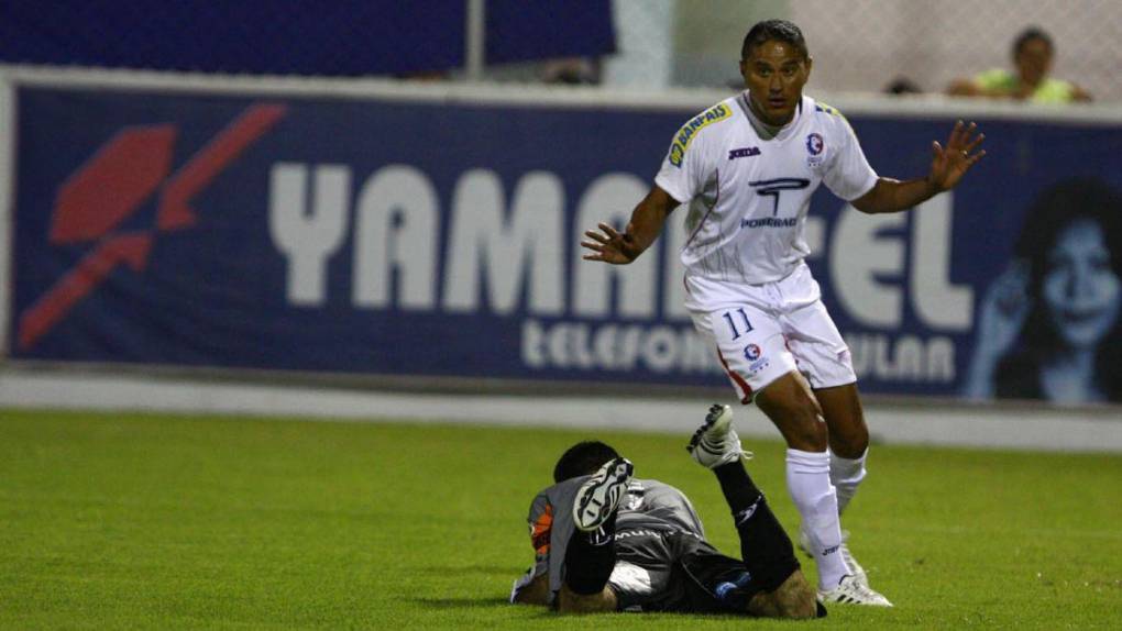 Del fútbol a la política: así cambió la vida de Wilmer Velásquez, goleador histórico del Olimpia
