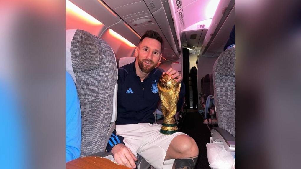 Entre eufóricas y emotivas celebraciones, Argentina viaja para festejar con su afición