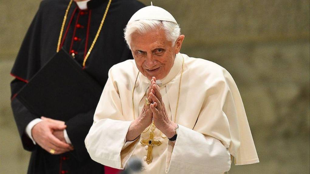 La polémica convivencia entre el papa Francisco y el emérito Benedicto XVI