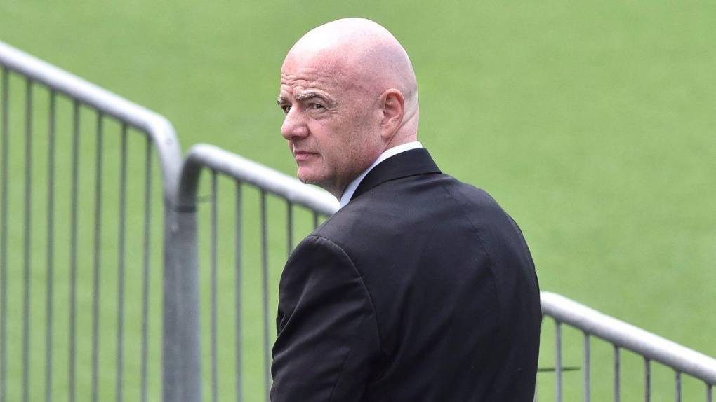 Llanto, conmoción y personalidades: las imágenes del funeral de Pelé en Brasil