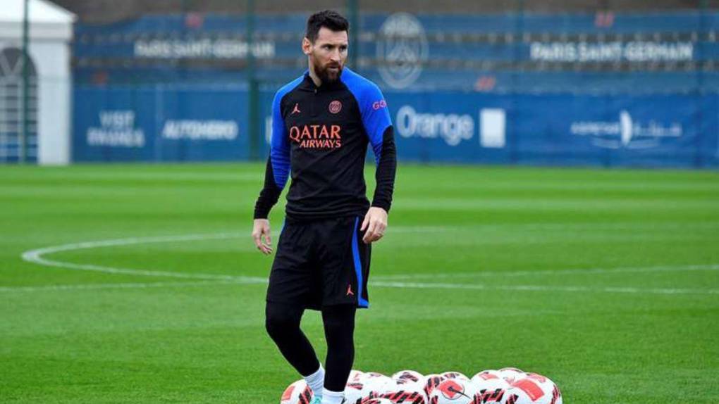 ¿Y Mbappé? Así recibió el PSG a Messi tras ganar el Mundial con Argentina