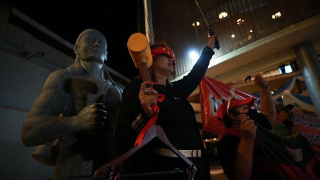 Selfies, ausencias y desacuerdos: los retrasos en la elección de la Corte Suprema de Justicia