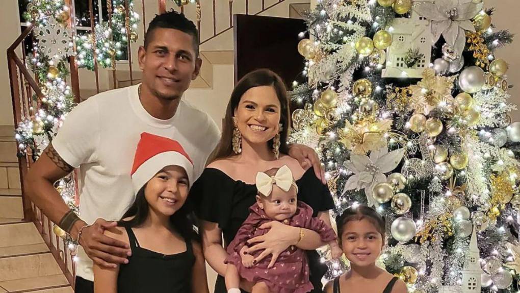 Goleador en el ascenso, padre de familia y streamer: la nueva vida de Carlo Costly