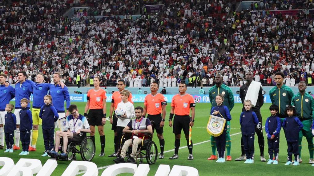 Goleada británica con un hondureño en cancha: las imágenes de la clasificación de Inglaterra