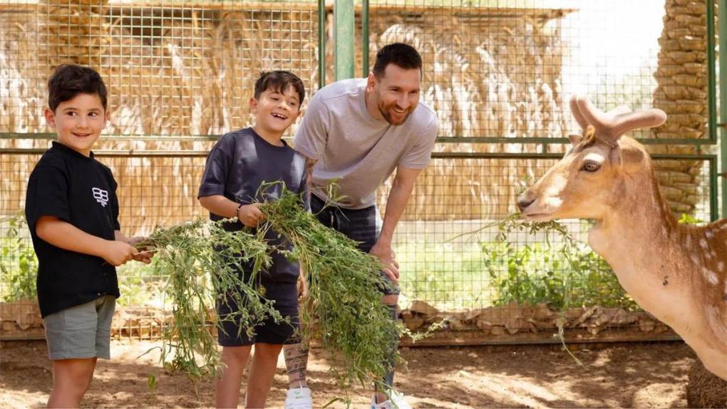 Viaje a Arabia, suspensión sin sueldo y enojo de compañeros: la crisis que tendría a Messi casi fuera del PSG