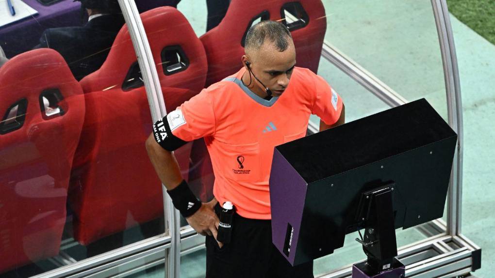 Francia sonríe e Inglaterra llora: La clasificación de los galos en imágenes