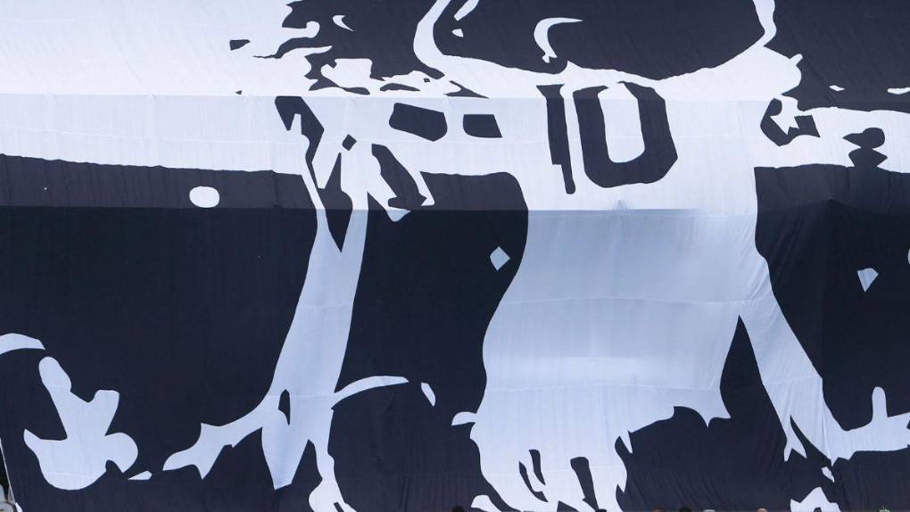 Brasil le da el último adiós al “Rey” Pelé en emotivo funeral