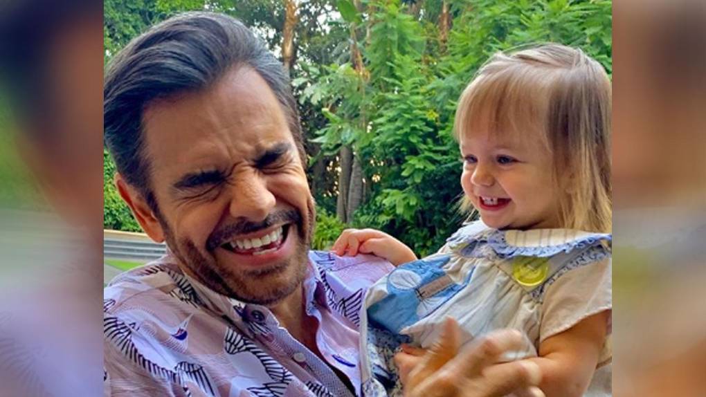 Conoce a los famosos mexicanos que ya son abuelos y quiénes están por serlo