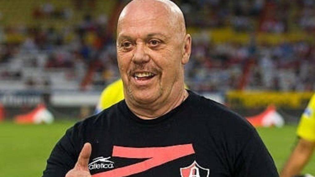 Los famosos que son fieles aficionados del Atlas de México