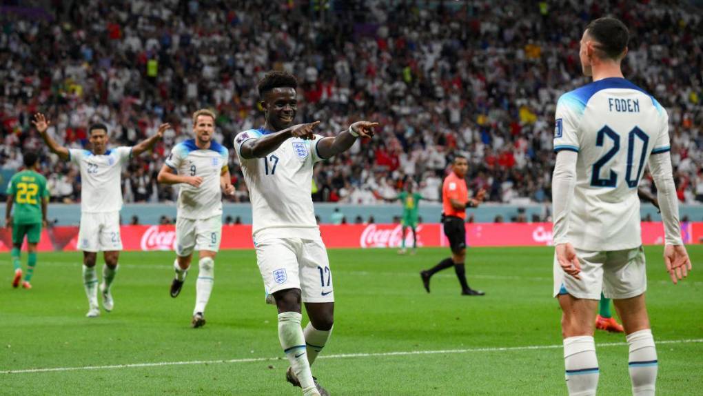 Goleada británica con un hondureño en cancha: las imágenes de la clasificación de Inglaterra