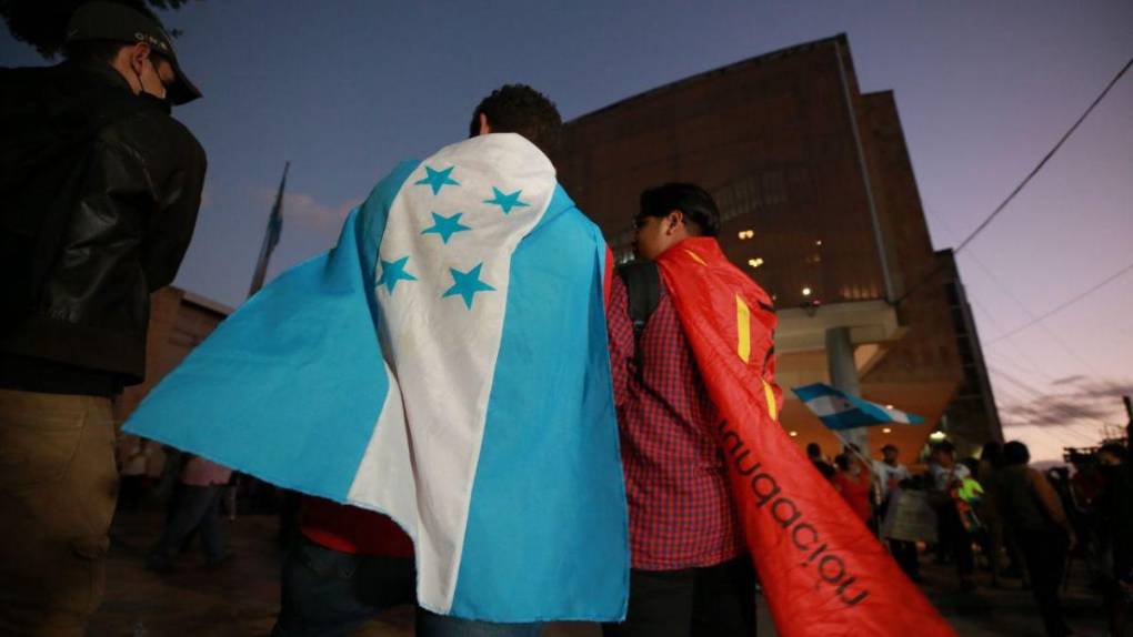 Selfies, ausencias y desacuerdos: los retrasos en la elección de la Corte Suprema de Justicia