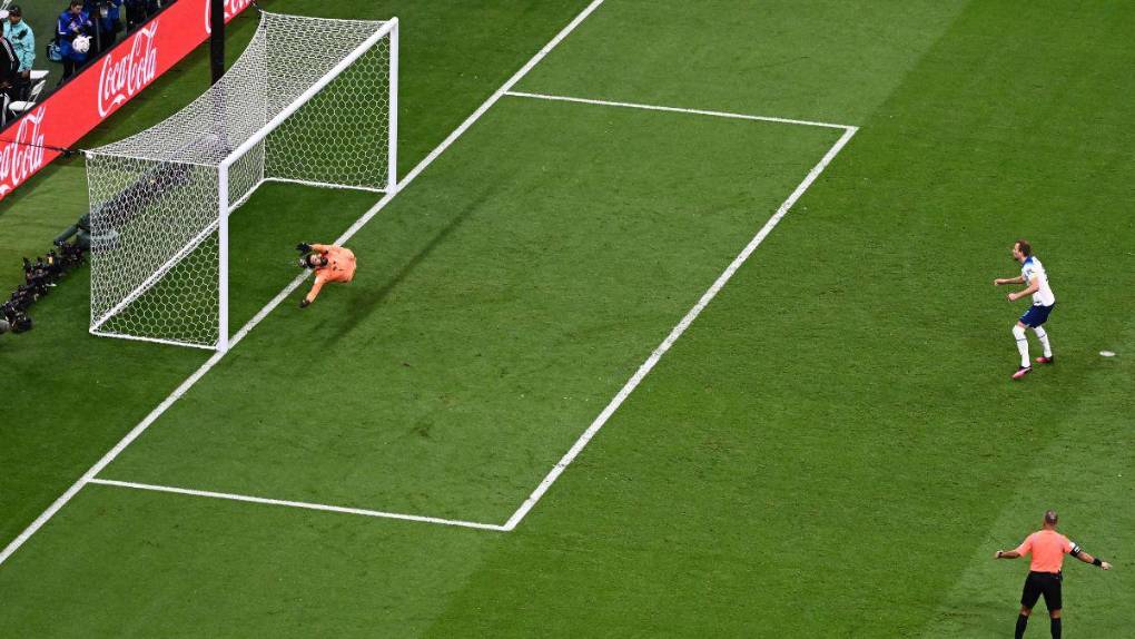 Francia sonríe e Inglaterra llora: La clasificación de los galos en imágenes