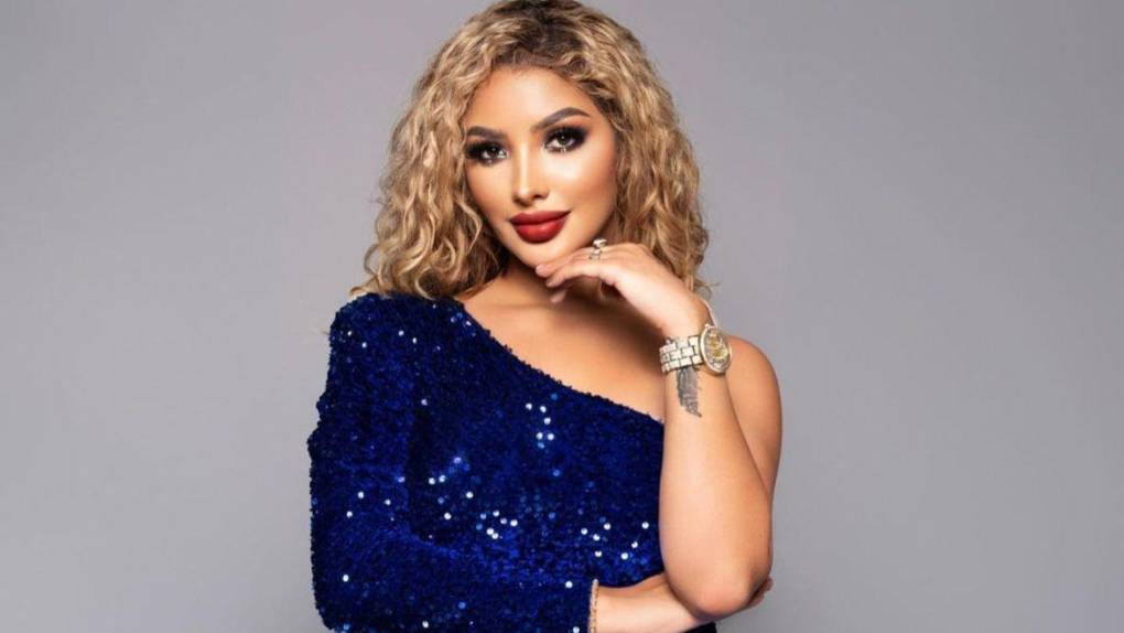 Abogada e influencer, así es Yessi Pérez, la dueña de la leona que causó terror en Veracruz