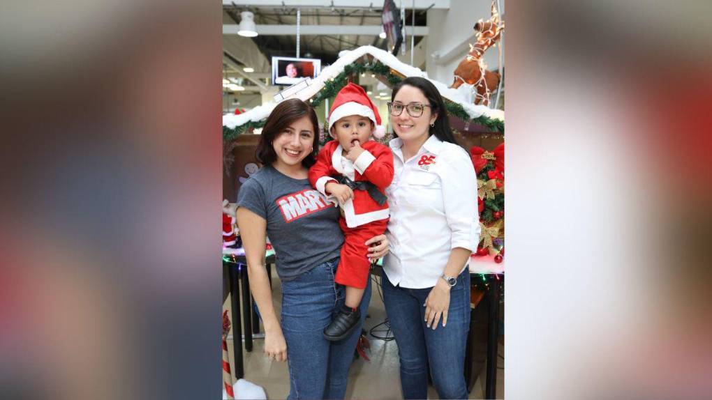 Así se realizó el concurso de la mesa navideña en la Sala de Redacción de EL HERALDO