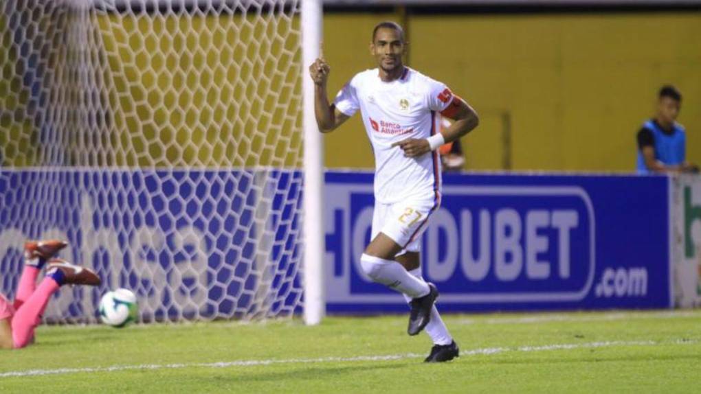 ¿Quiénes son los jugadores del Olimpia que se quedaron sin contrato tras conquistar la 36?