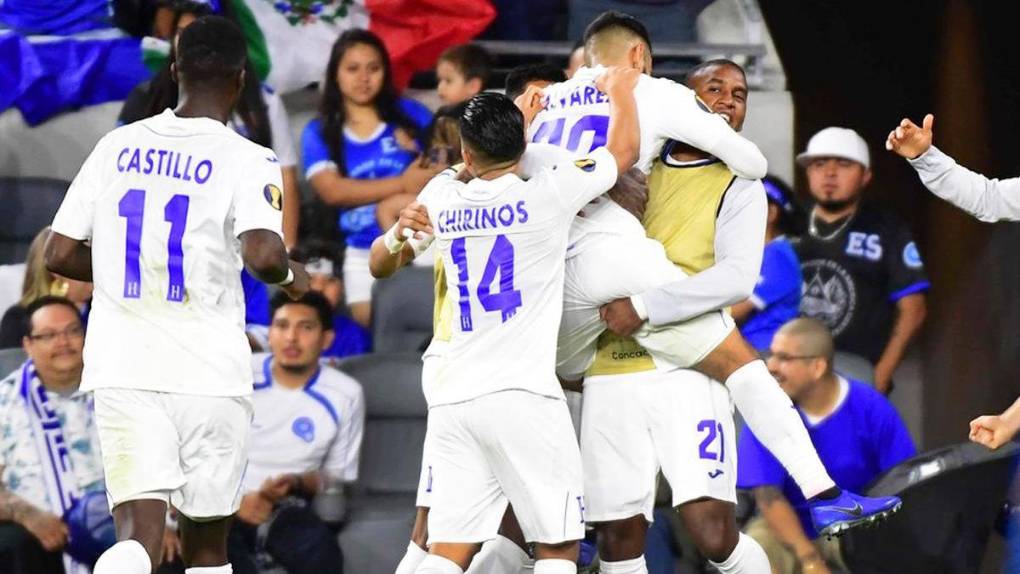 La alineación titular que Diego Vázquez enviaría a la cancha para el Honduras - El Salvador