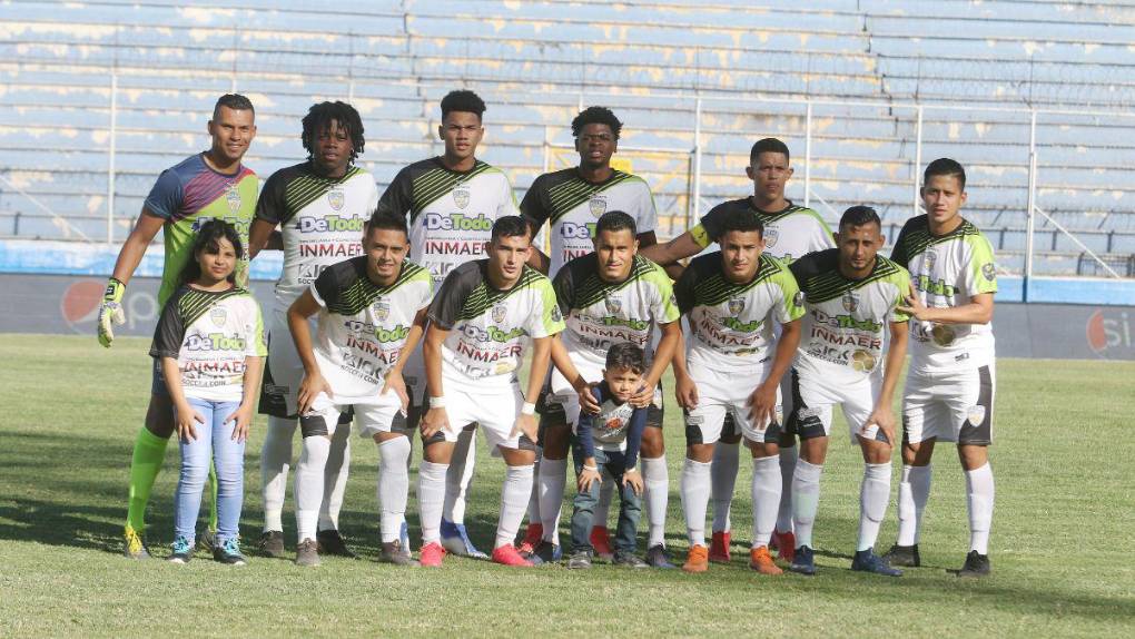 Unos desaparecieron, otros no regresaron: los últimos equipos descendidos en el fútbol hondureño