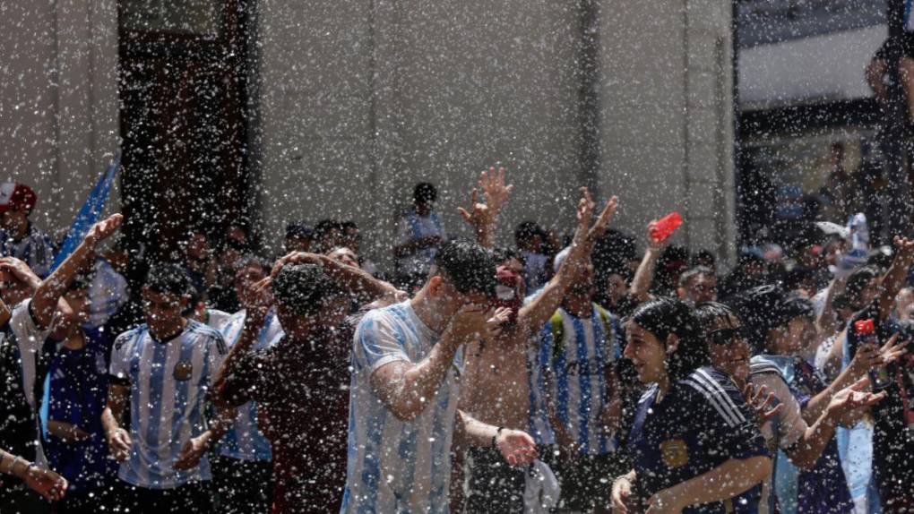 ¡En helicóptero! Así terminaron los festejos de la selección argentina