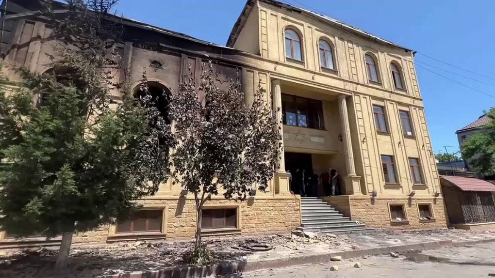 Suman 19 muertos en ataques contra iglesias ortodoxas y una sinagoga en Rusia