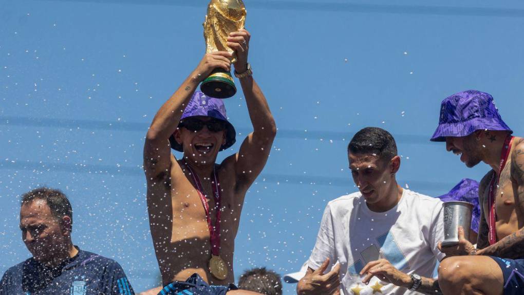 ¡En helicóptero! Así terminaron los festejos de la selección argentina