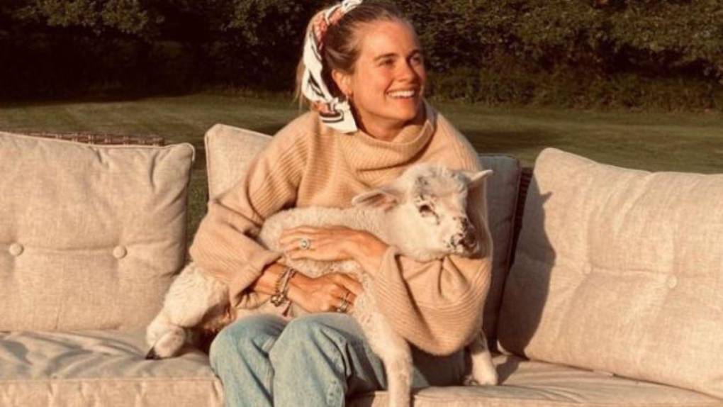 Cressida Bonas, el antiguo amor del príncipe Harry dio a luz a su primer hijo