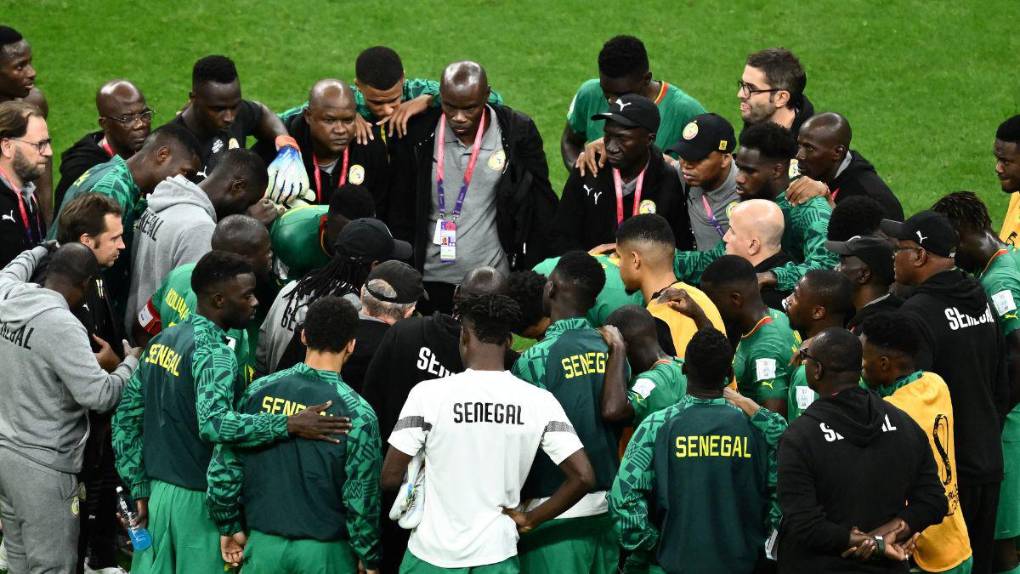 Goleada británica con un hondureño en cancha: las imágenes de la clasificación de Inglaterra