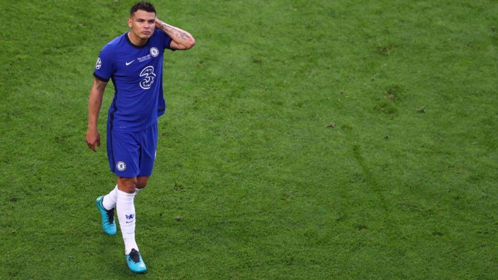 Fichajes: Messi sigue sin definir su futuro, puja por Enzo Fernández y el City busca un crack