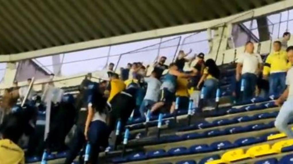 Las trágicas batallas campales entre barras y sanciones en la Liga MX