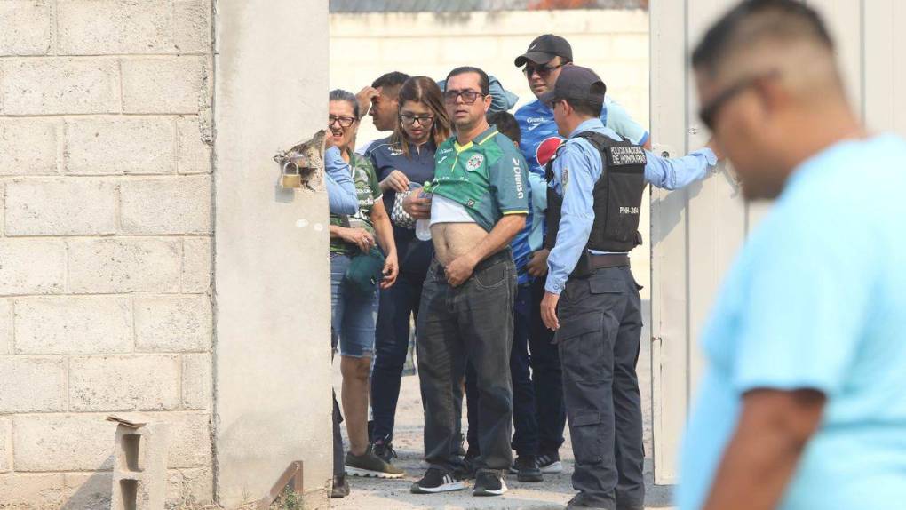 Bellezas y familias presentes: el ambiente que se vive en el Motagua vs Marathón en Comayagua