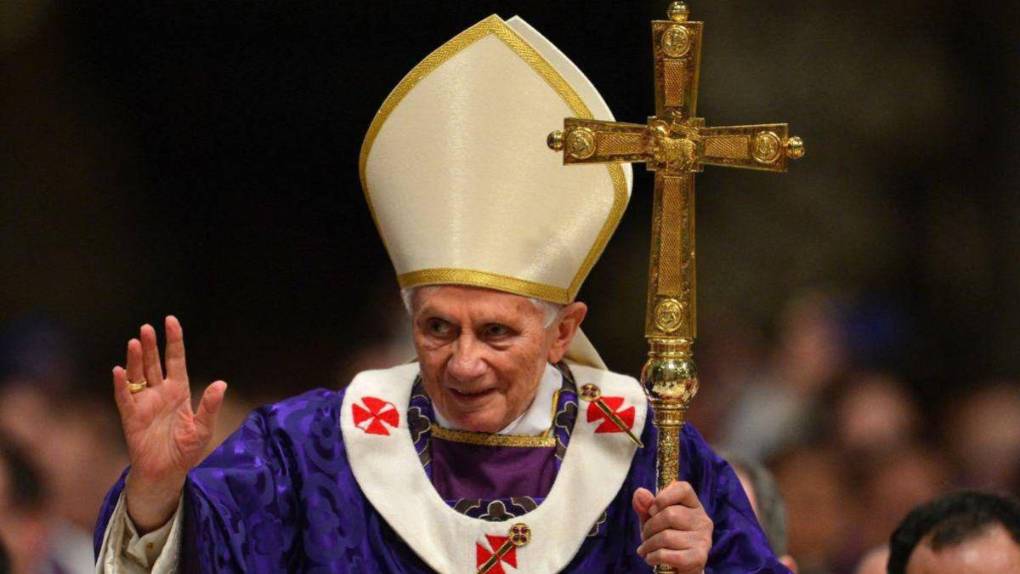 La polémica convivencia entre el papa Francisco y el emérito Benedicto XVI