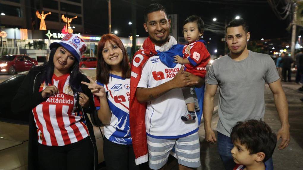 ¡Fiesta tricolor! Así celebró la afición del Olimpia la conquista de la copa 35