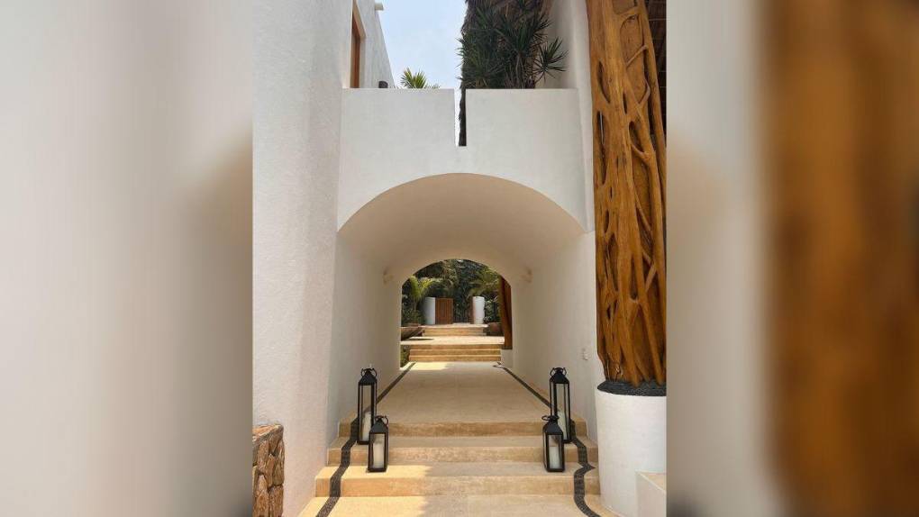 María Celeste Arrarás presume sus vacaciones en Roatán, Honduras