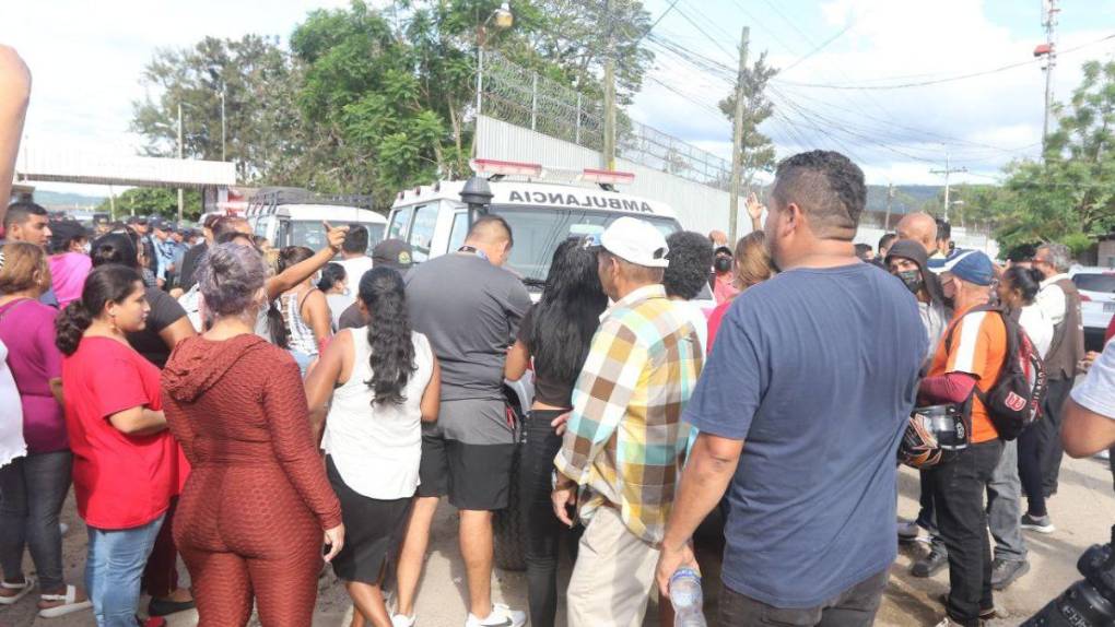 Las 25 imágenes más impactantes de la matanza que dejó al menos 41 víctimas en PNFAS