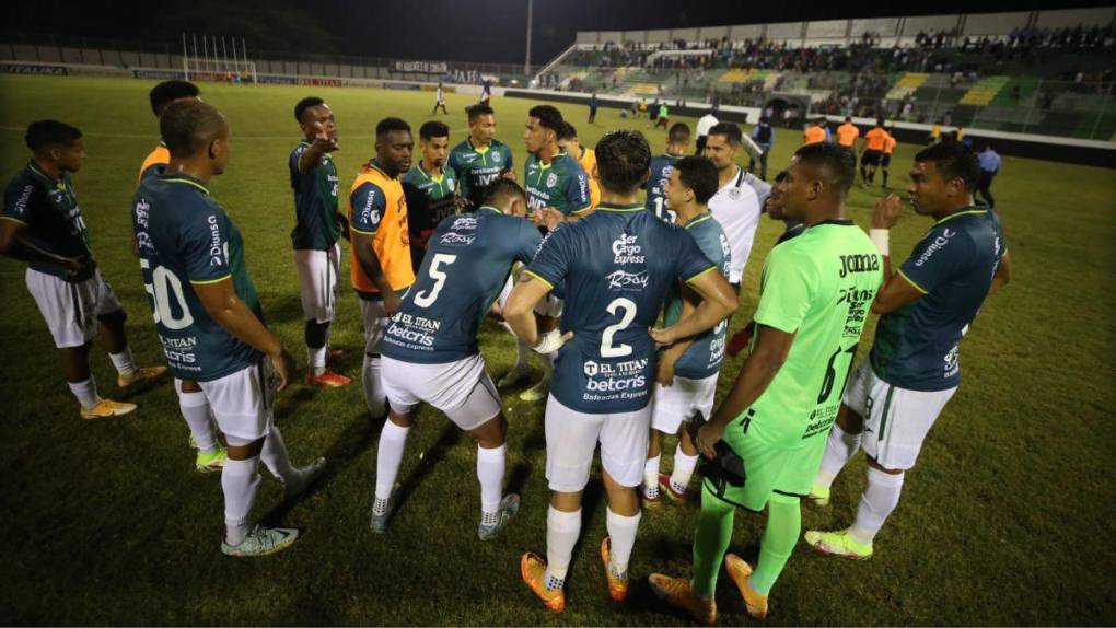 Poca afición, incidentes y triunfo verde: las imágenes del Motagua vs Marathón