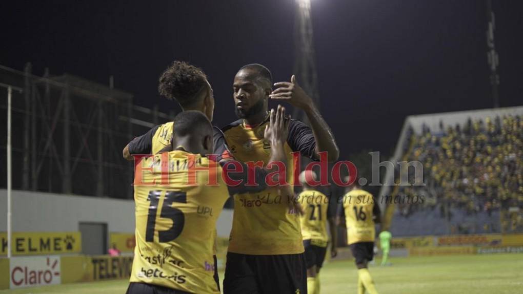 El imperdible festejo de Júnior Lacayo al anotar el 1-0 en la semifinal de vuelta